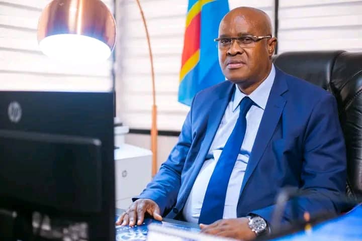 Société/ RDC : Lignes Maritimes Congolaises : des agents réclament la réhabilitation de Jean-Claude Mukendi Mbiyamuenza !