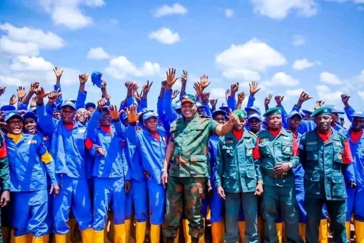 RDC : Félix Tshisekedi promet l’intégration des ex-kuluna de Kaniama-Kasese dans la fonction publique !