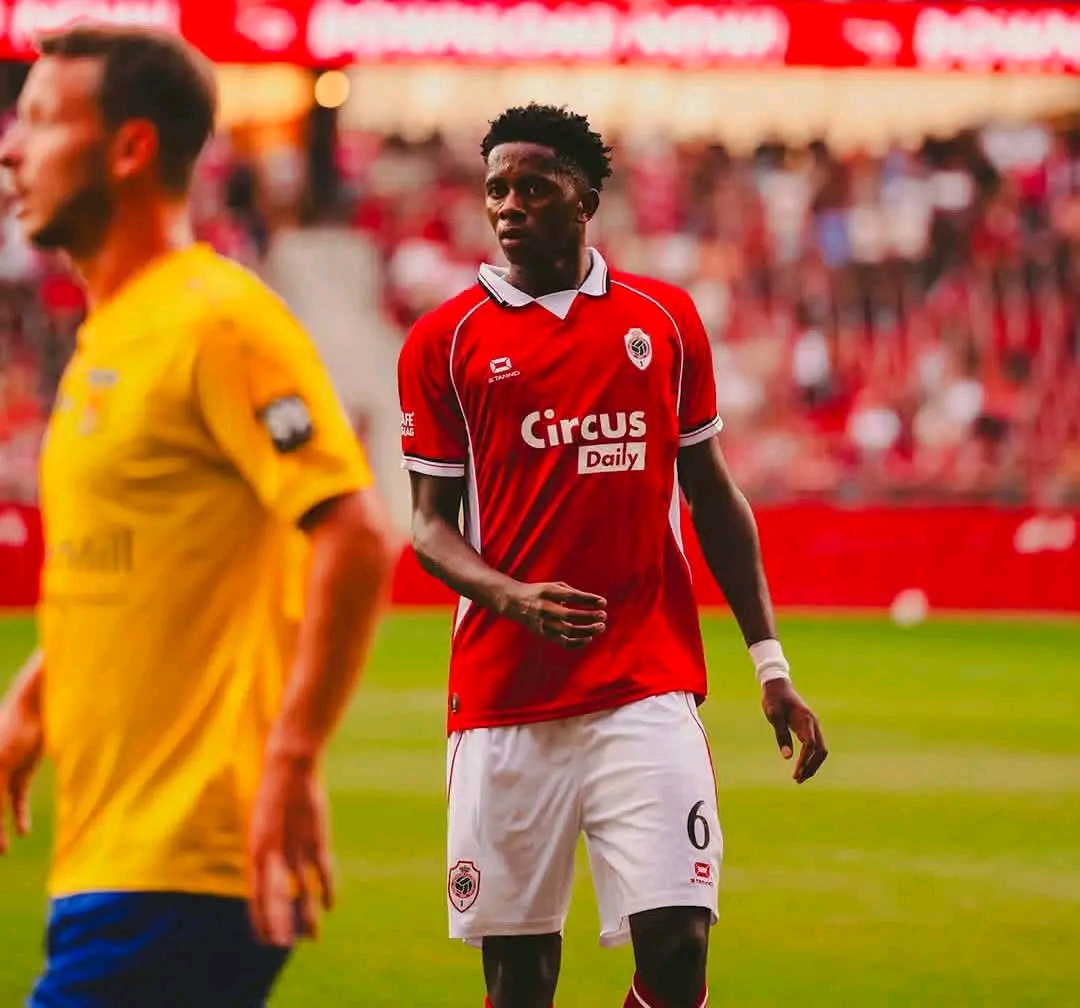 Football | BELGIQUE : une première réussie pour Jules Ahoka avec le Royal Antwerp !