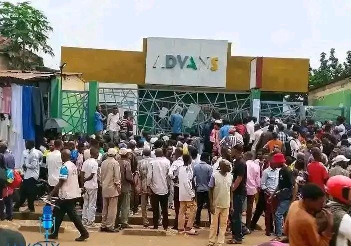 Société | Kasaï : des enseignants bloqués à Tshikapa depuis deux mois réclament leurs salaires !