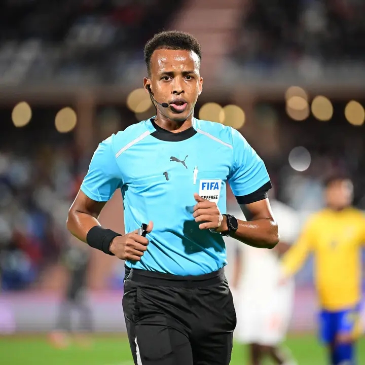 Football/ ‎Coupe du Monde 2026 : l’arbitre somalien Omar Artan refoulé à son arrivée aux États-Unis !