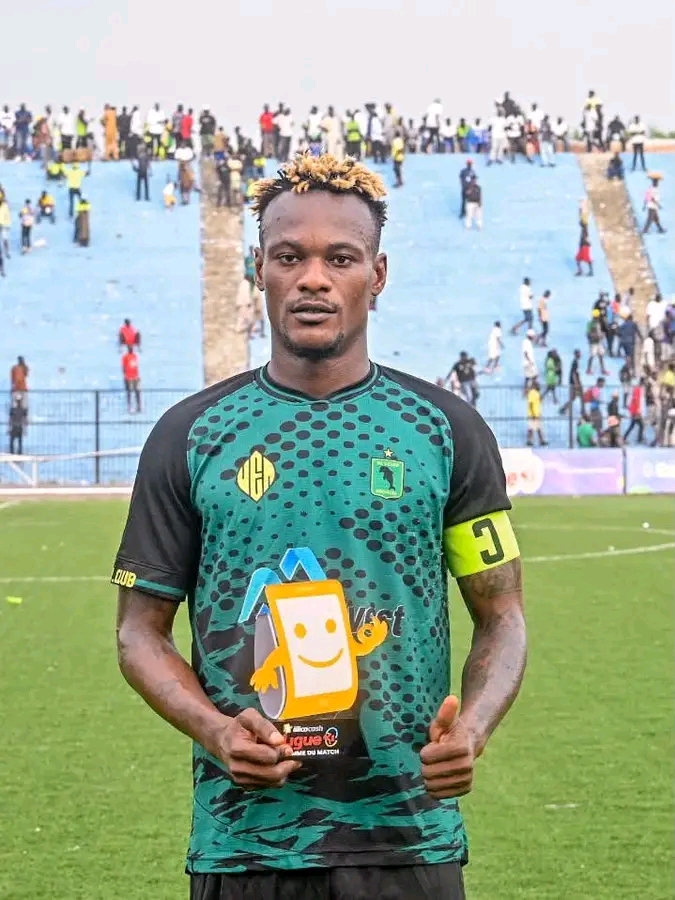 ‎Football/ AS Vita Club : Henoc Lolendo prolonge son aventure jusqu'en 2030 !